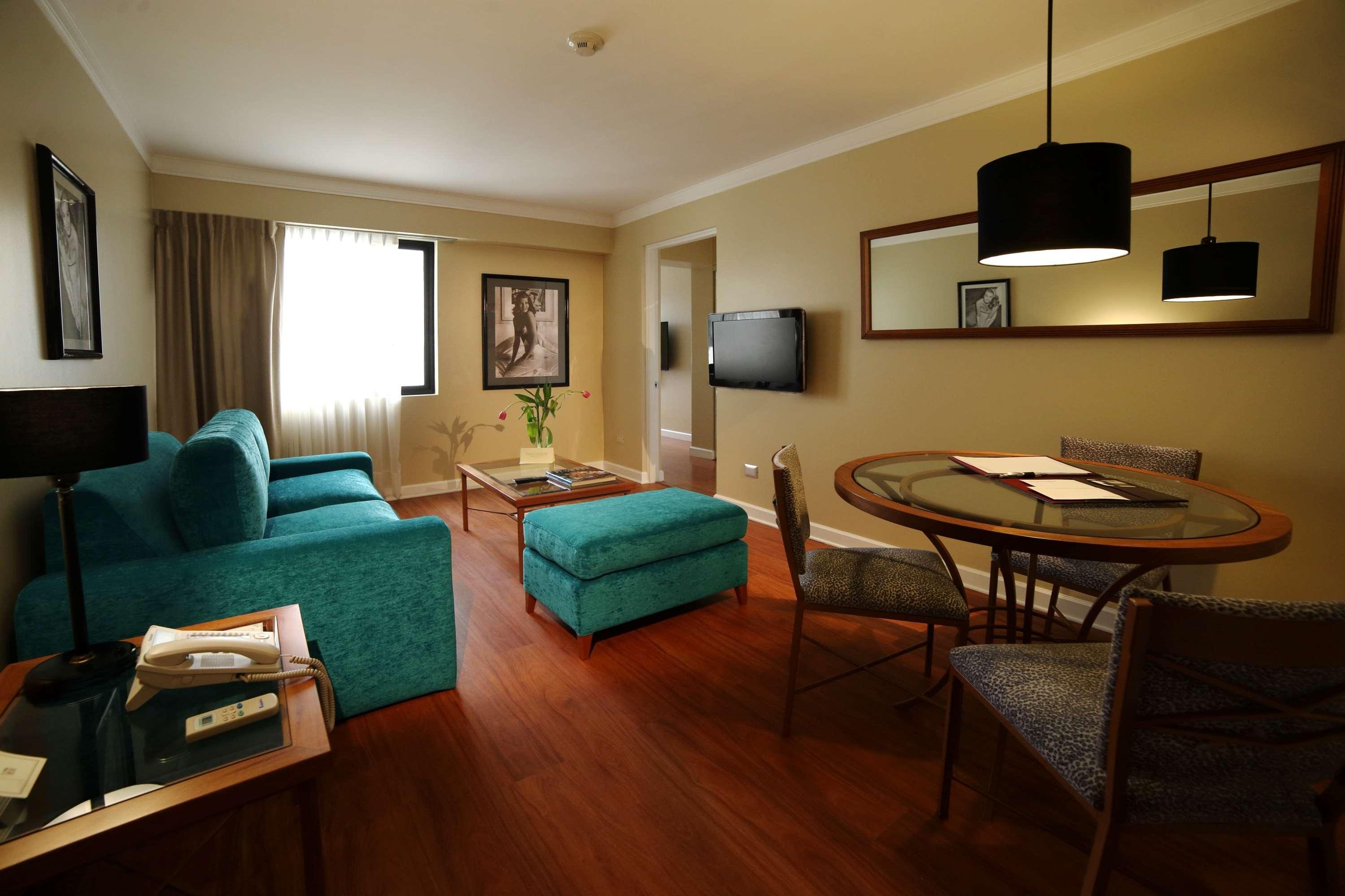 Radisson Hotel Plaza Del Bosque Lima Exterior photo
