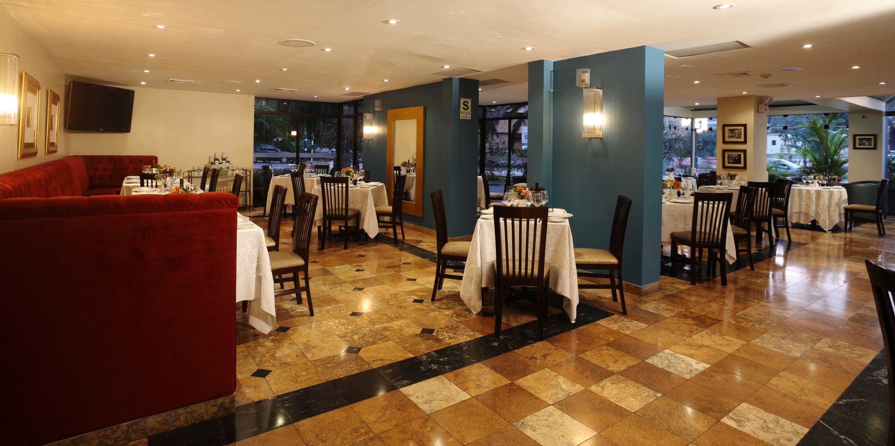 Radisson Hotel Plaza Del Bosque Lima Exterior photo
